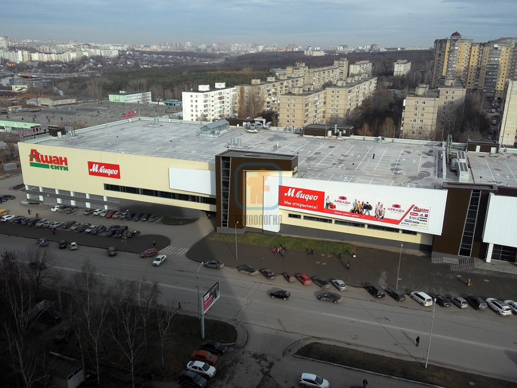 Парковочная зона на крыше ТЦ «Аркада», г. Уфа Парковочная зона на крыше ТЦ «Аркада», г. Уфа