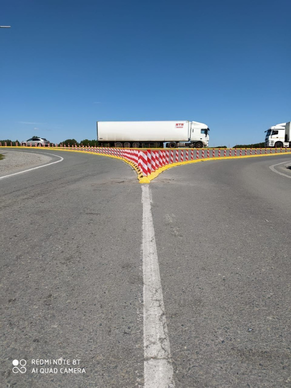 Принудительное разделение полос движения транспорта в смежном и противоположном направлениях, трасса Р-254 «Иртыш» Принудительное разделение полос движения транспорта в смежном и противоположном направлениях, трасса Р-254 «Иртыш»