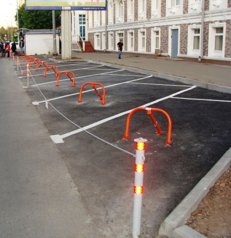Установка блокиратора парковочного места