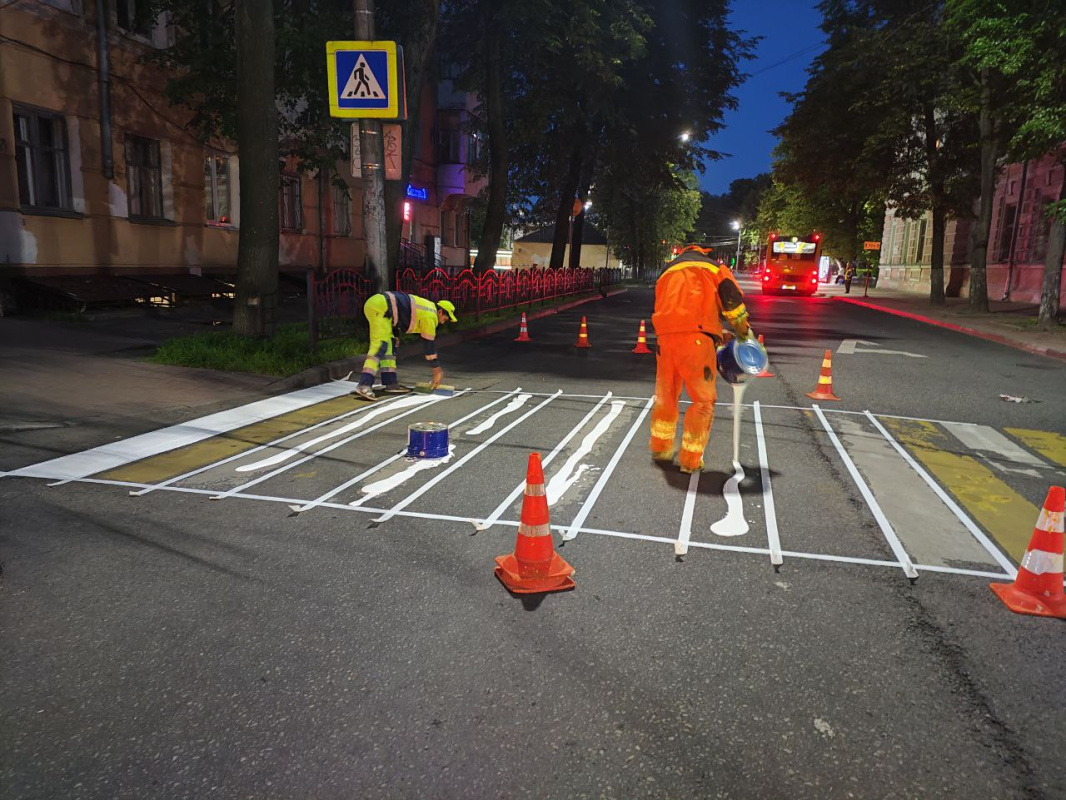 На перекрёстке улиц Суркова и Терешковой - фото 1 На перекрёстке улиц Суркова и Терешковой - фото 1