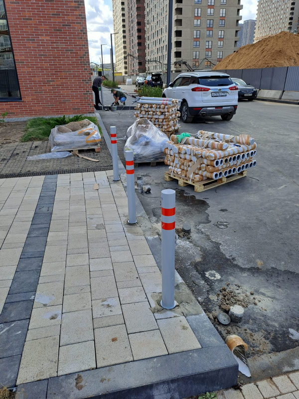 Тротуарные столбики для ограждения пешеходных зон - фото 7 Тротуарные столбики для ограждения пешеходных зон - фото 7