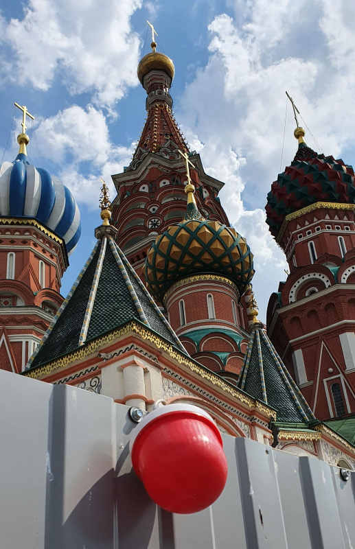Обеспечение видимости участка ремонтных работ с помощью сигнального фонаря ФС-12 ГОСТ , Красная площадь, г. Москва
